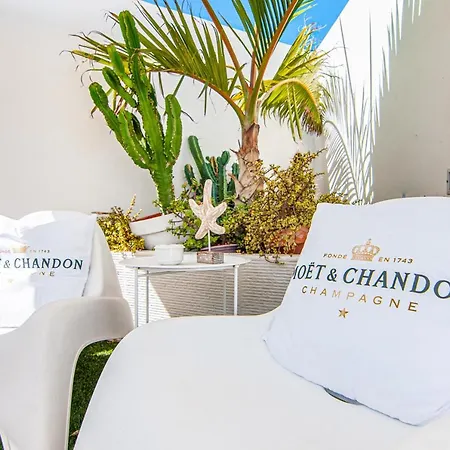 Nyaraló Luxury House With Private Heated Pool, Bbq And Private Parking Costa Adeje (Tenerife)
