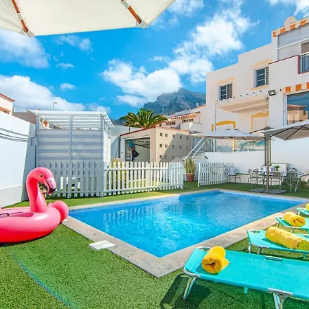 Nyaraló Luxury House With Private Heated Pool, Bbq And Private Parking Costa Adeje (Tenerife)