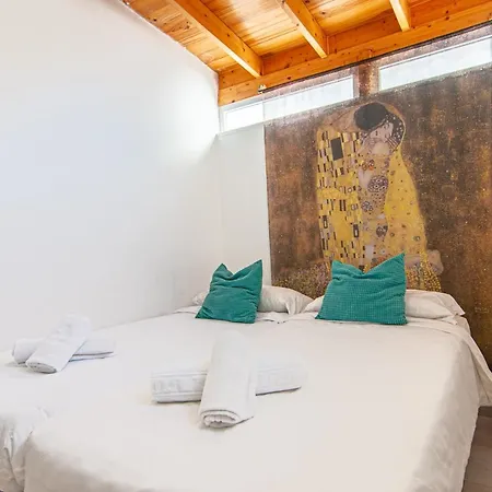 Сasa de vacaciones Luxury House With Private Heated Pool, Bbq And Private Parking